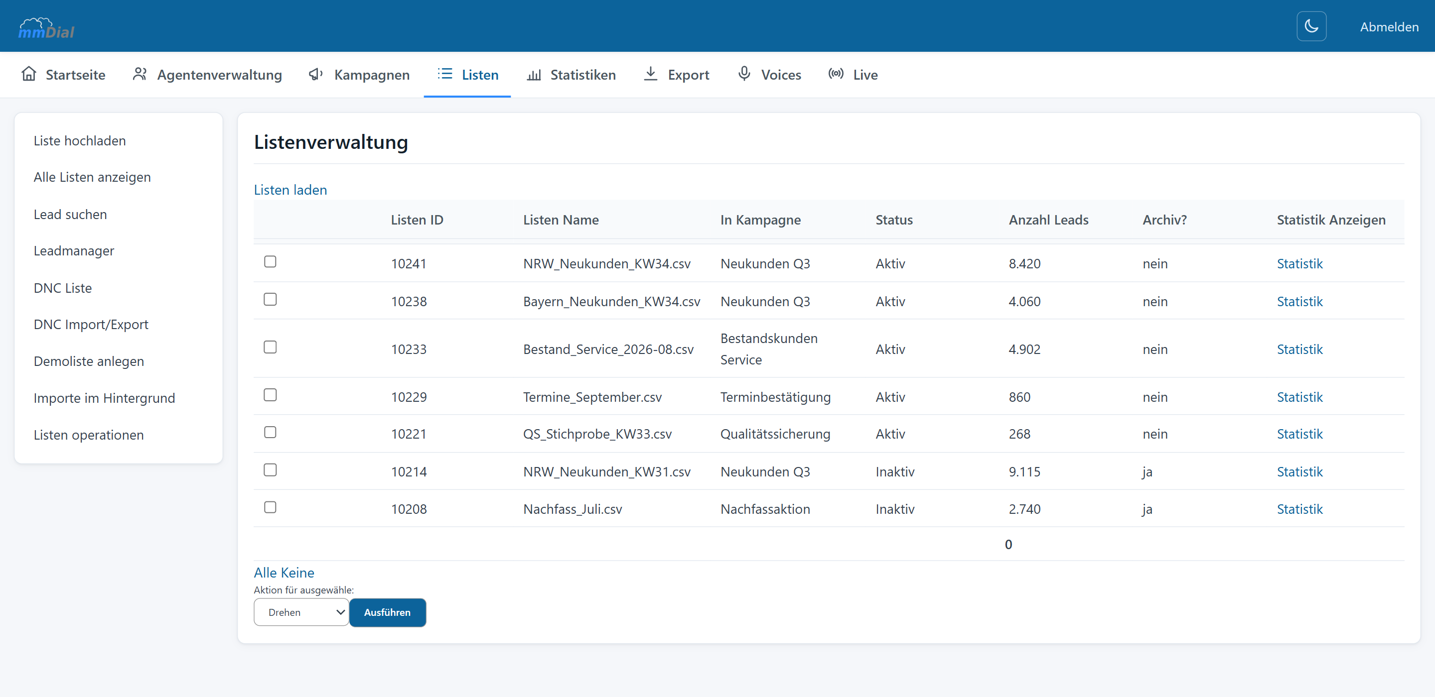 Gestión de listas en mmDial: tabla de listas de direcciones con identificador, nombre de archivo, campaña asignada, estado, número de registros e indicador de archivo.